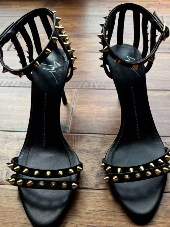Giuseppe Zanotti Shoes - 100% Authentic Giuseppe Zanotti Coline studded sandal, Sz 37.5